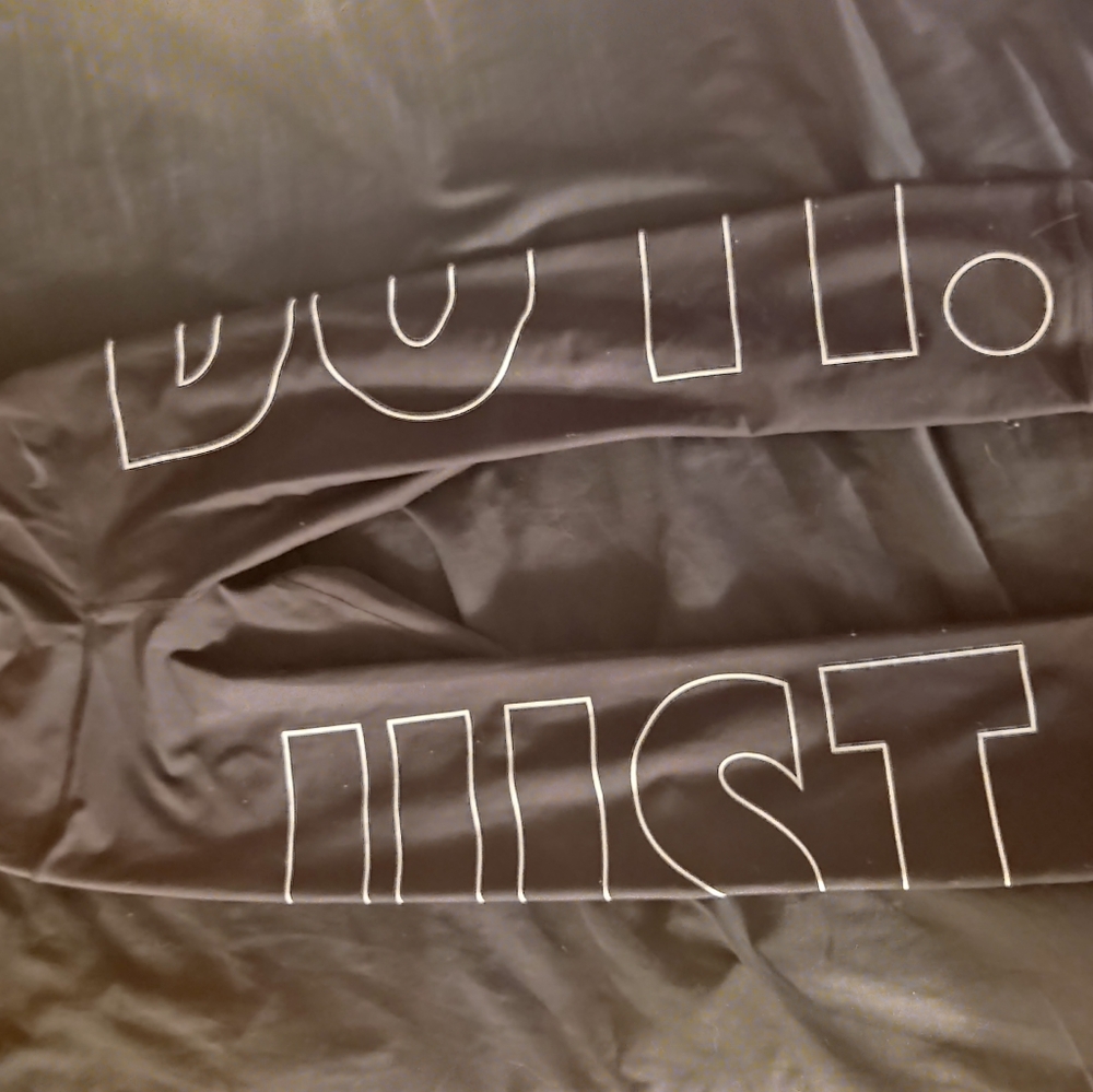 NWOT Nike "Just Do It" Crop Leggings